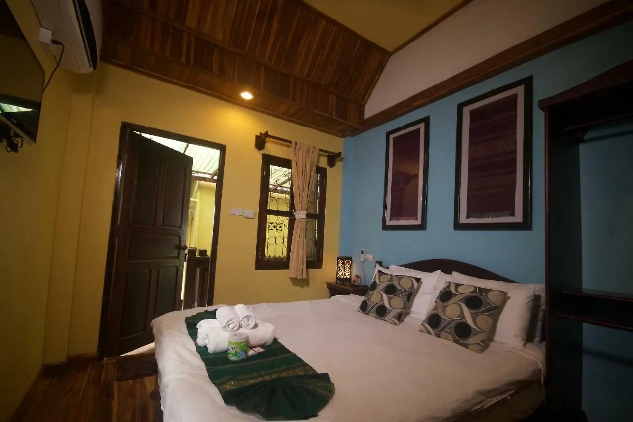 Pakam Guesthouse Luang Prabang 2*,  Laos